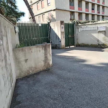 Accogliente A Con Parcheggio Lejlighed