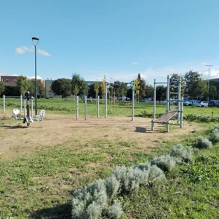 Accogliente A Con Parcheggio Διαμέρισμα